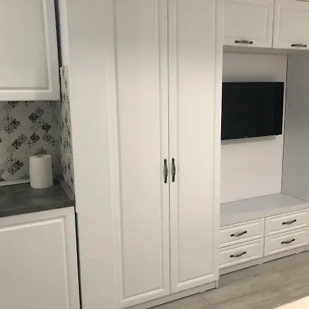 White By Solid House Apartmán